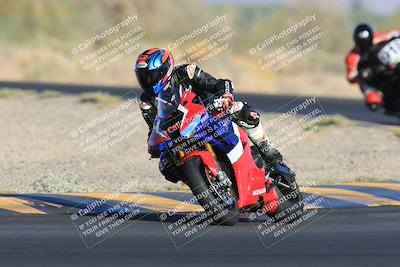 media/May-14-2023-SoCal Trackdays (Sun) [[024eb53b40]]/Turn 7 (740am)/